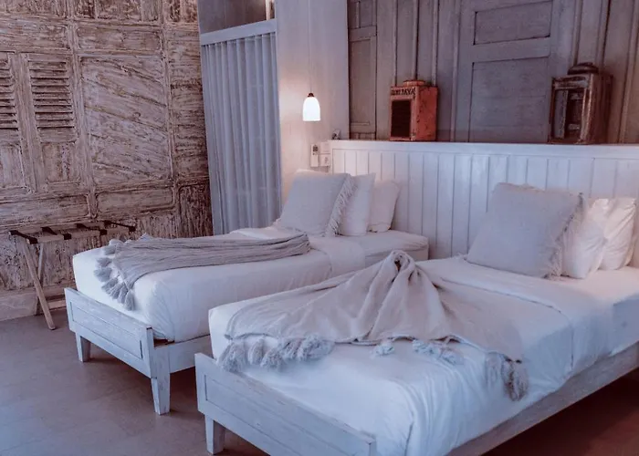 リゾート The Shacks At Sandy Bay 4*
