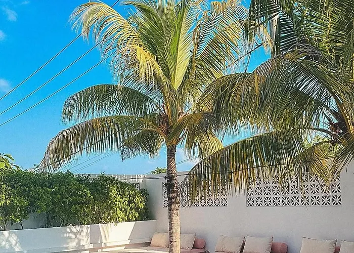 Resort The Shacks At Sandy Bay 4*